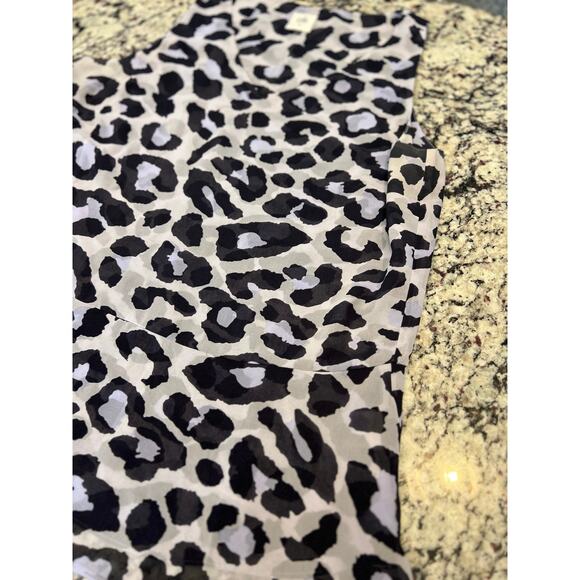 Cabi 5536 Feline top size M sleeveless - Picture 8 of 14